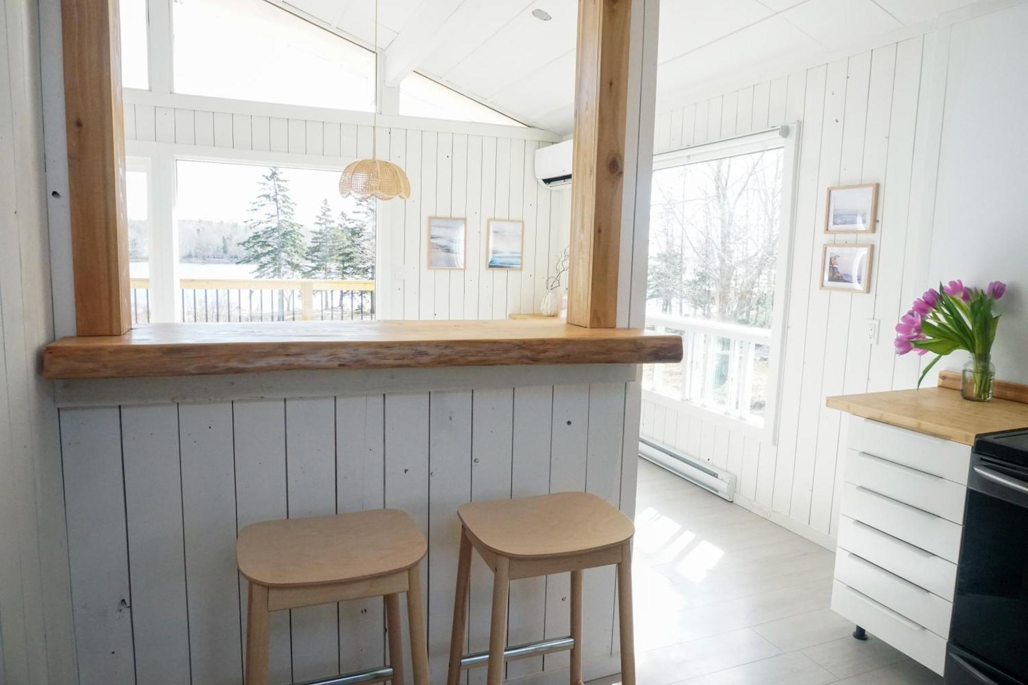 Blissful Oceanfront Cottage In Port Mouton Exterior photo