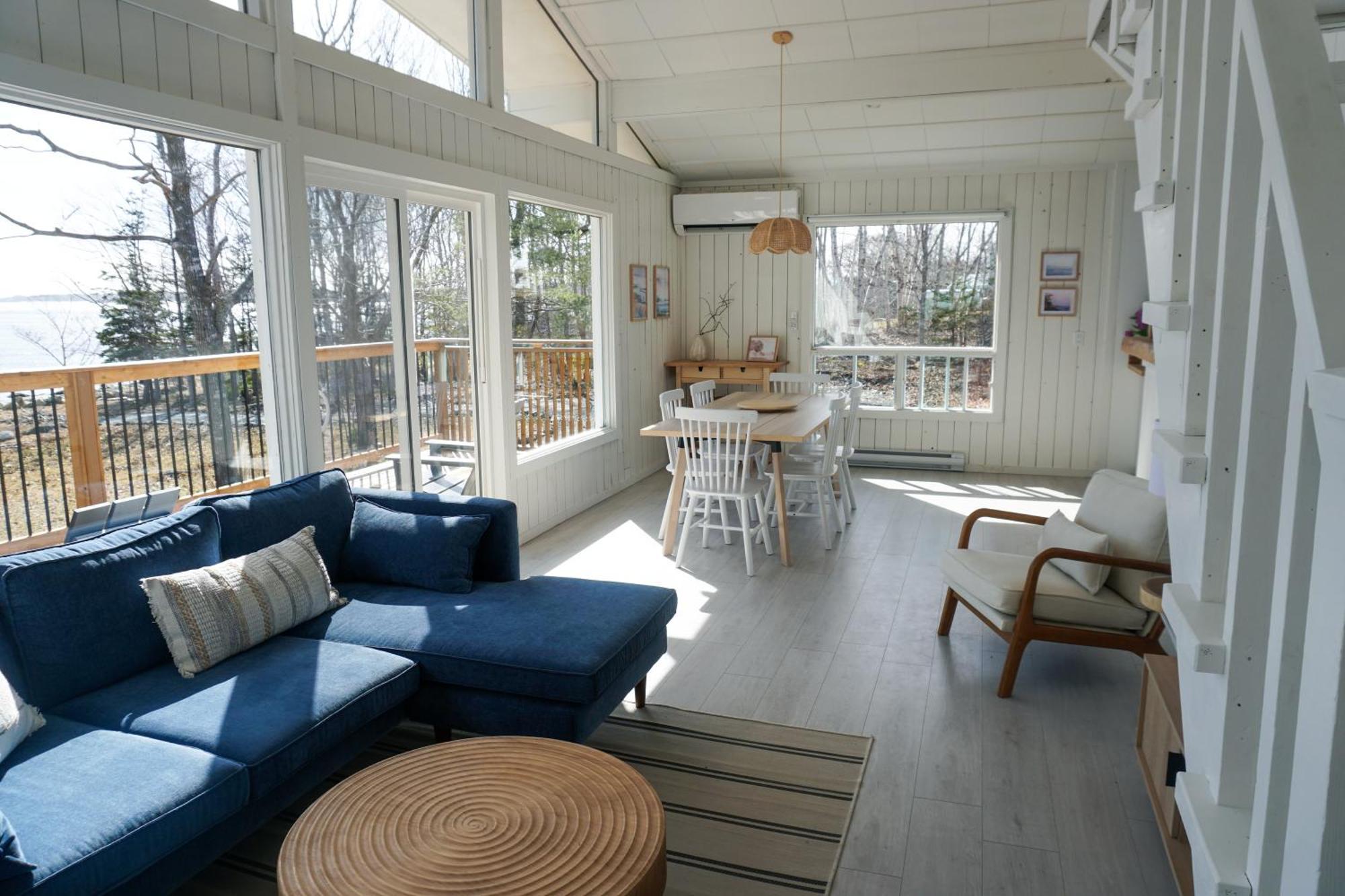 Blissful Oceanfront Cottage In Port Mouton Exterior photo